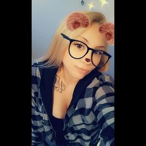 Meet your Posher, Natalie